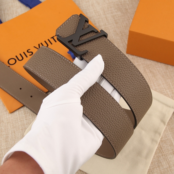 激安ルイヴィトンベルト着用イメージ